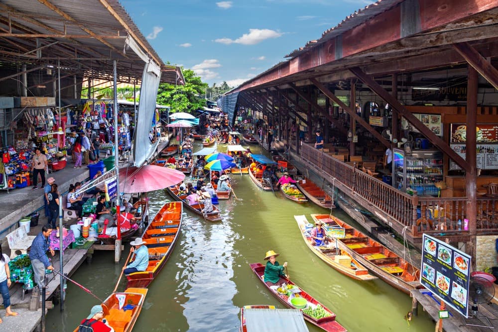 El mercado flotante de Damnoen Saduak